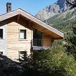 Valgrisa Mountain 1 *