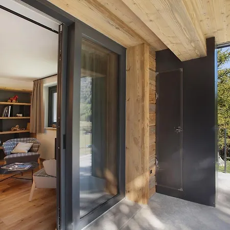 Valgrisa Mountain 1 *