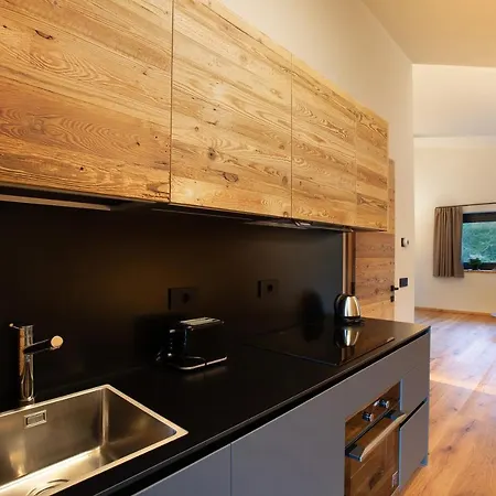 Valgrisa Mountain 1 *