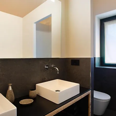 Valgrisa Mountain 1 *