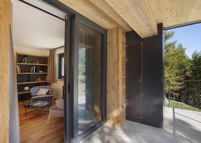 Valgrisa Mountain 1 *